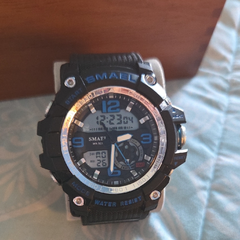 Black and Blue Men's Watch